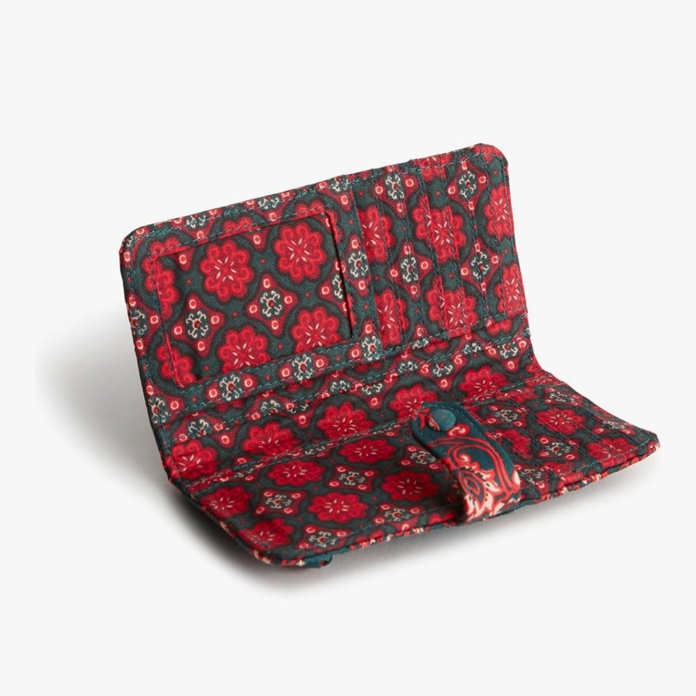 NEW Vera Bradley Victorian Vines Green and Red Premium Tab Cotton Wallet - Picture 4 of 5